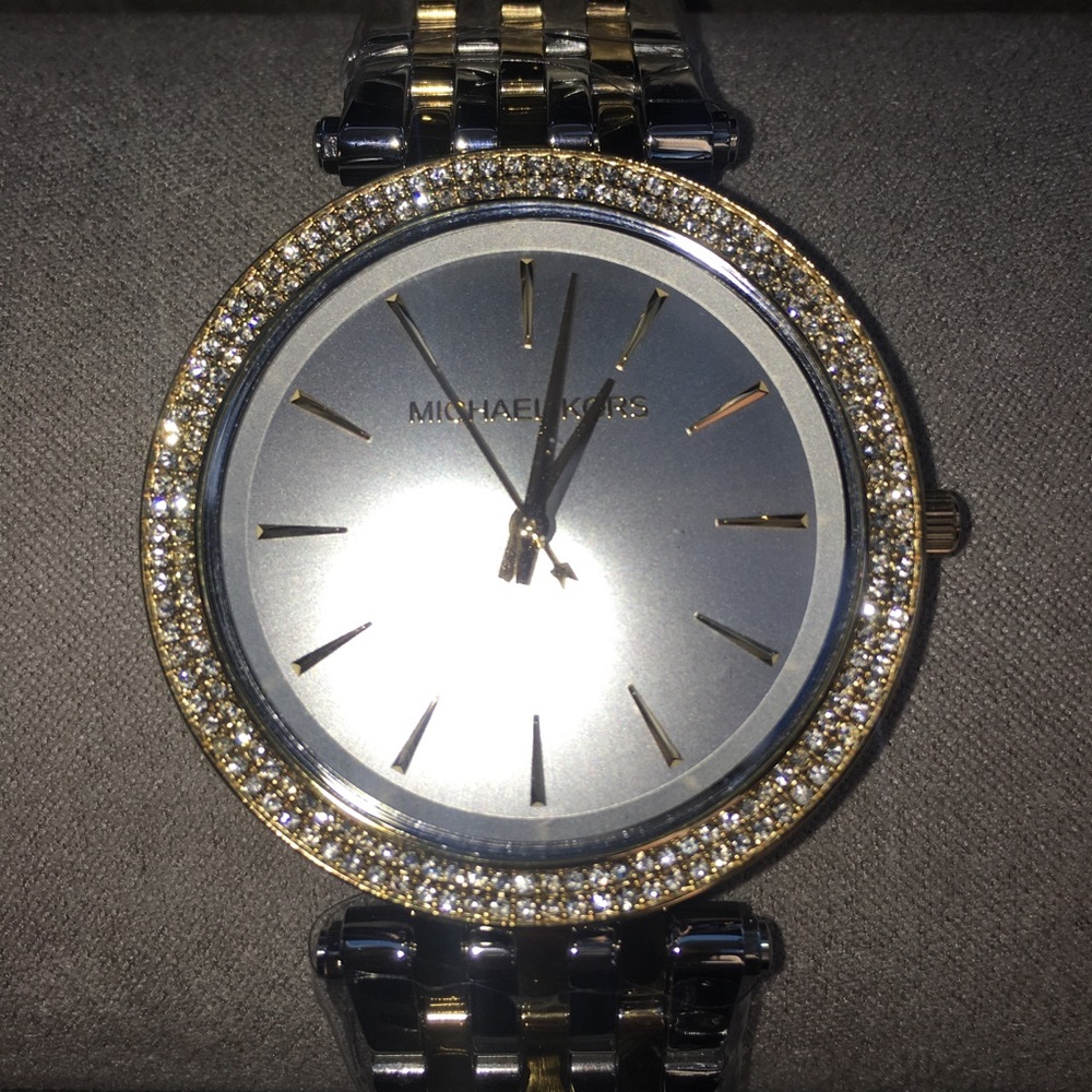 💝Michael Kors Watch - Picture 2 of 4